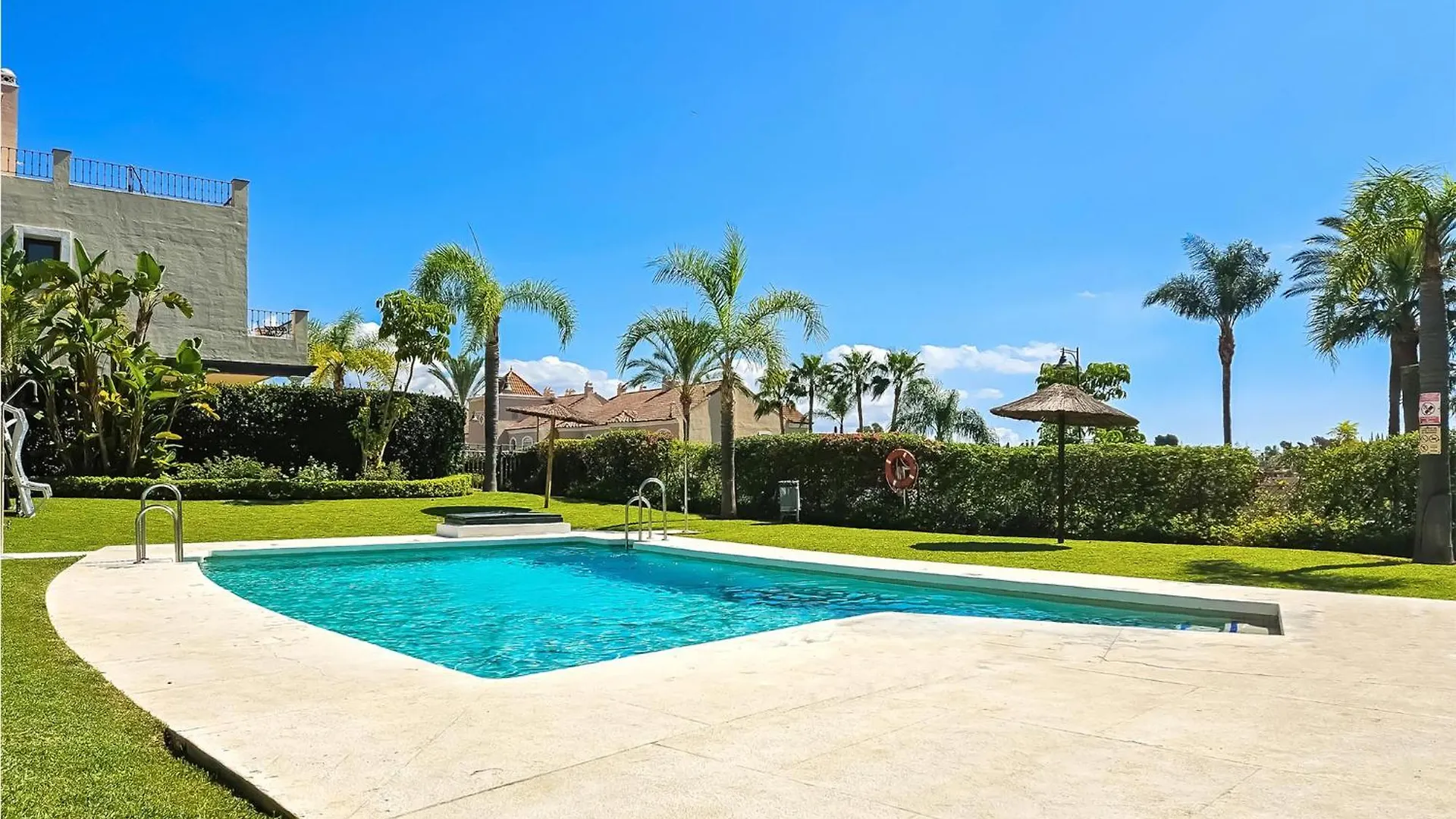 펜션 Amazing Home In Benahavis With Swimming Pool 에스테포나